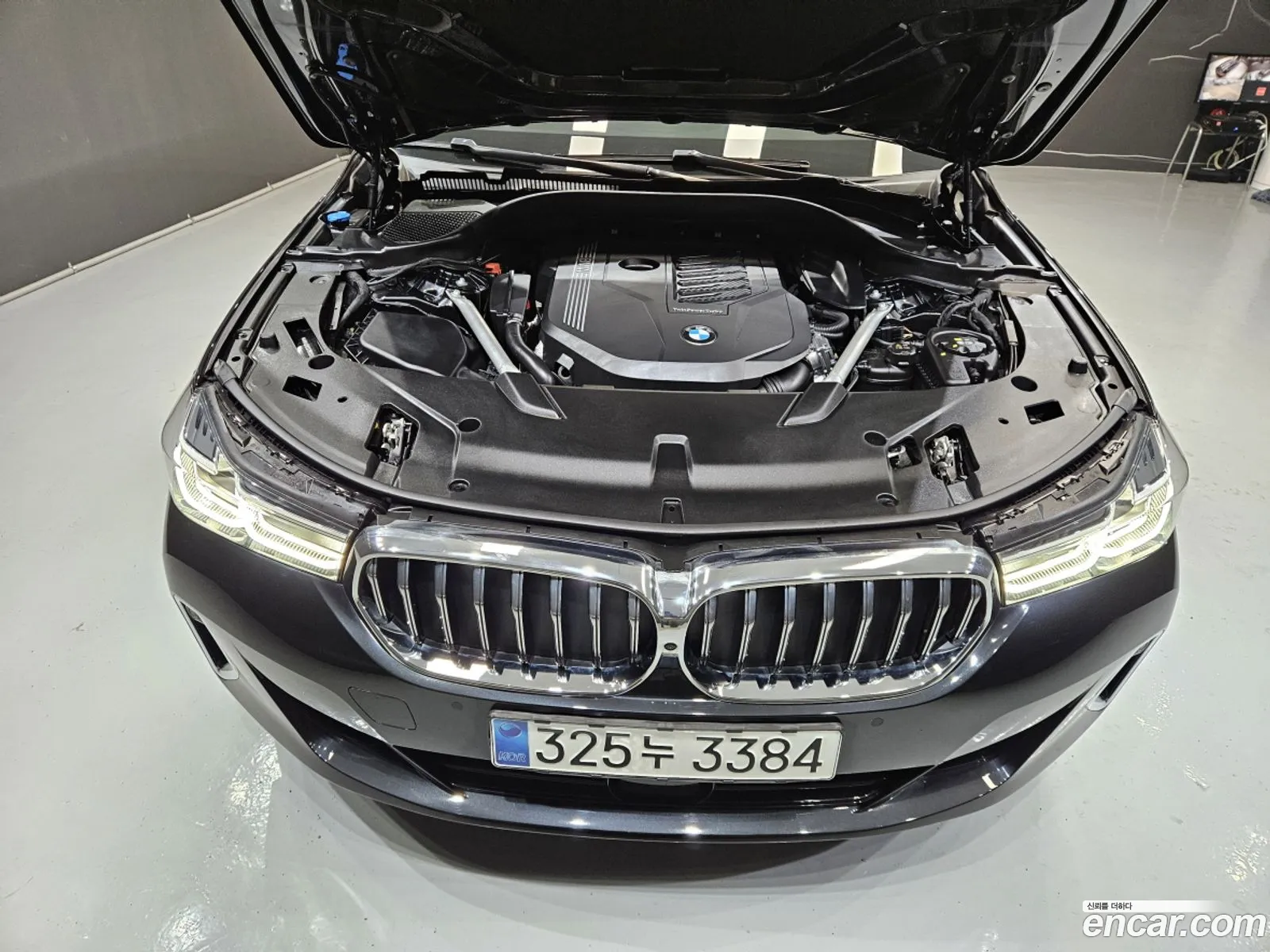 BMW 6 Series GT 2024 — 18