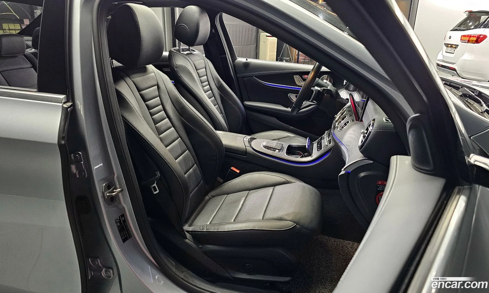 Mercedes-Benz E-Class W213 2022 — 16