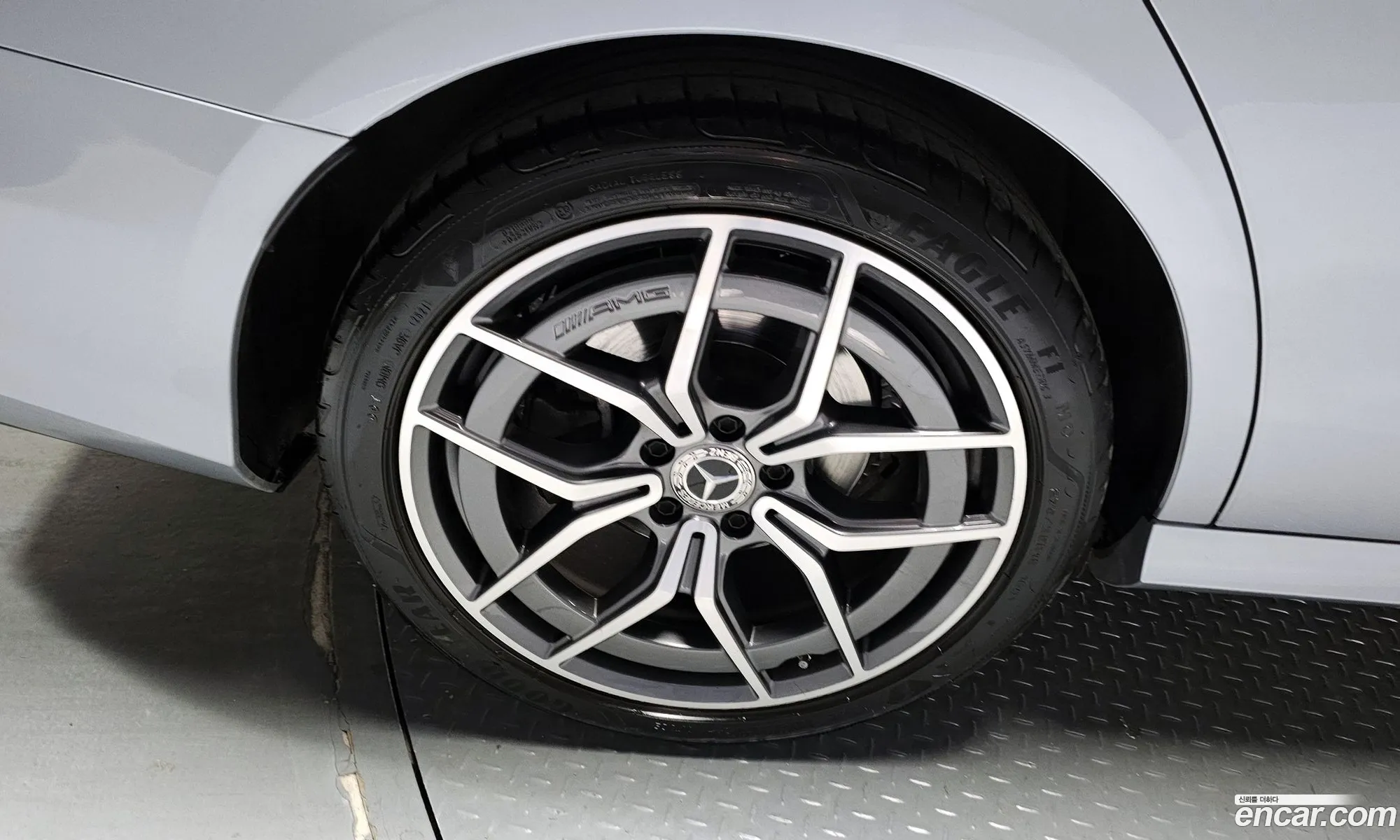 Mercedes-Benz E-Class W213 2022 — 18