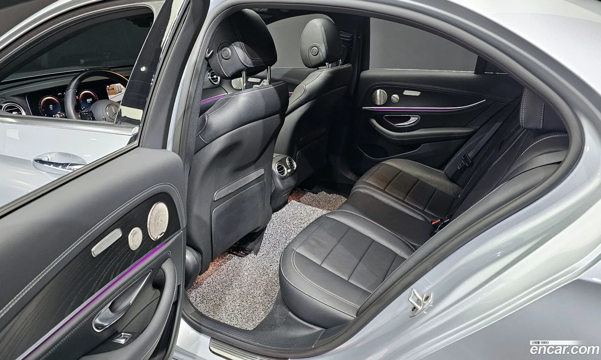 Mercedes-Benz E-Class W213 2022 — 19