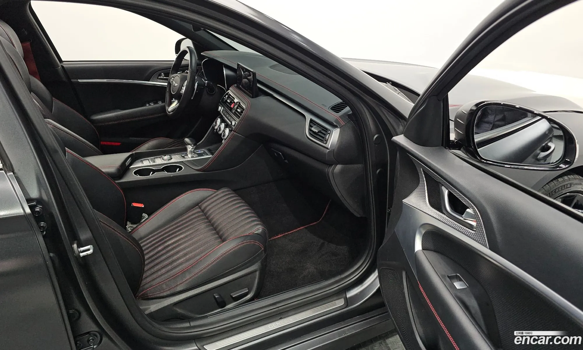 Genesis G70 2020 — 14