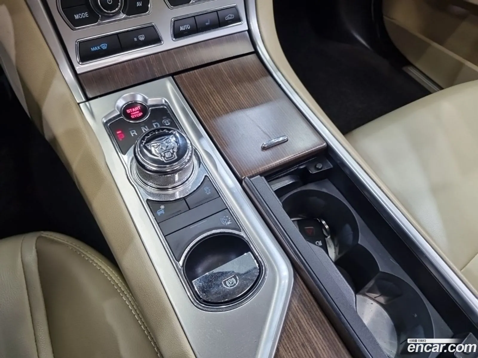 Jaguar XF 2013 — 3