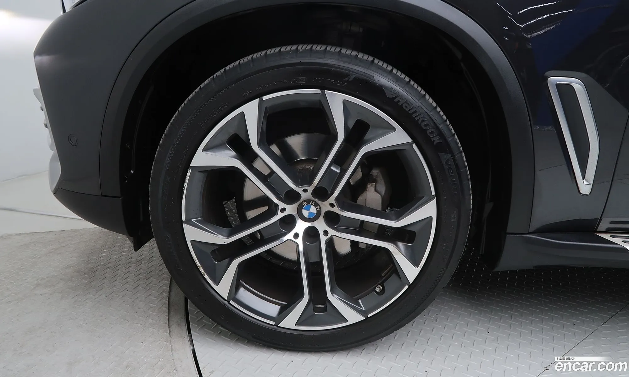 BMW X5 2021 — 14