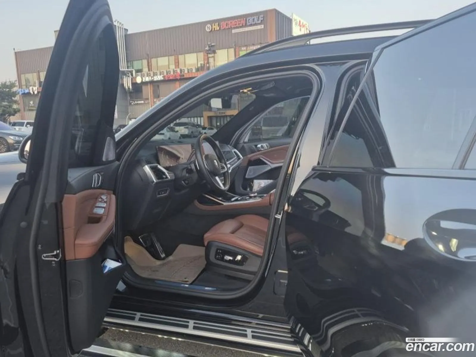 BMW X7 2023 — 7