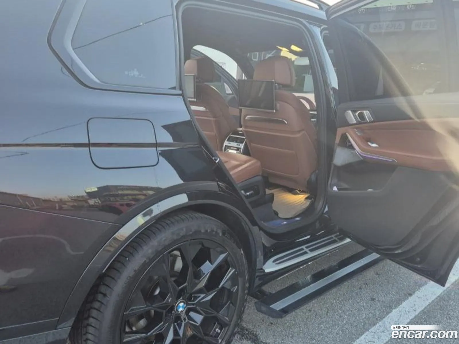 BMW X7 2023 — 12