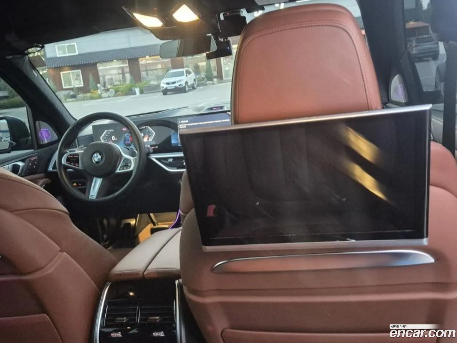 BMW X7 2023 — 16