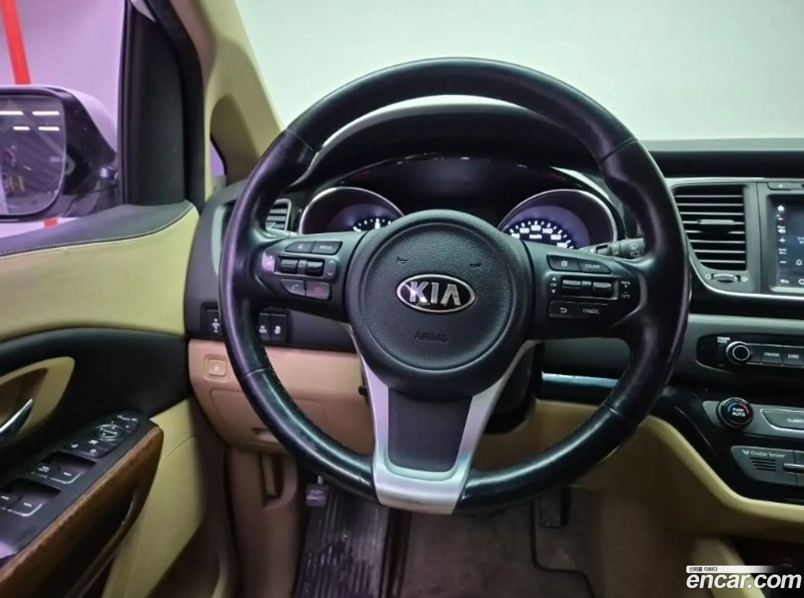 Kia Carnival 2016 — 16