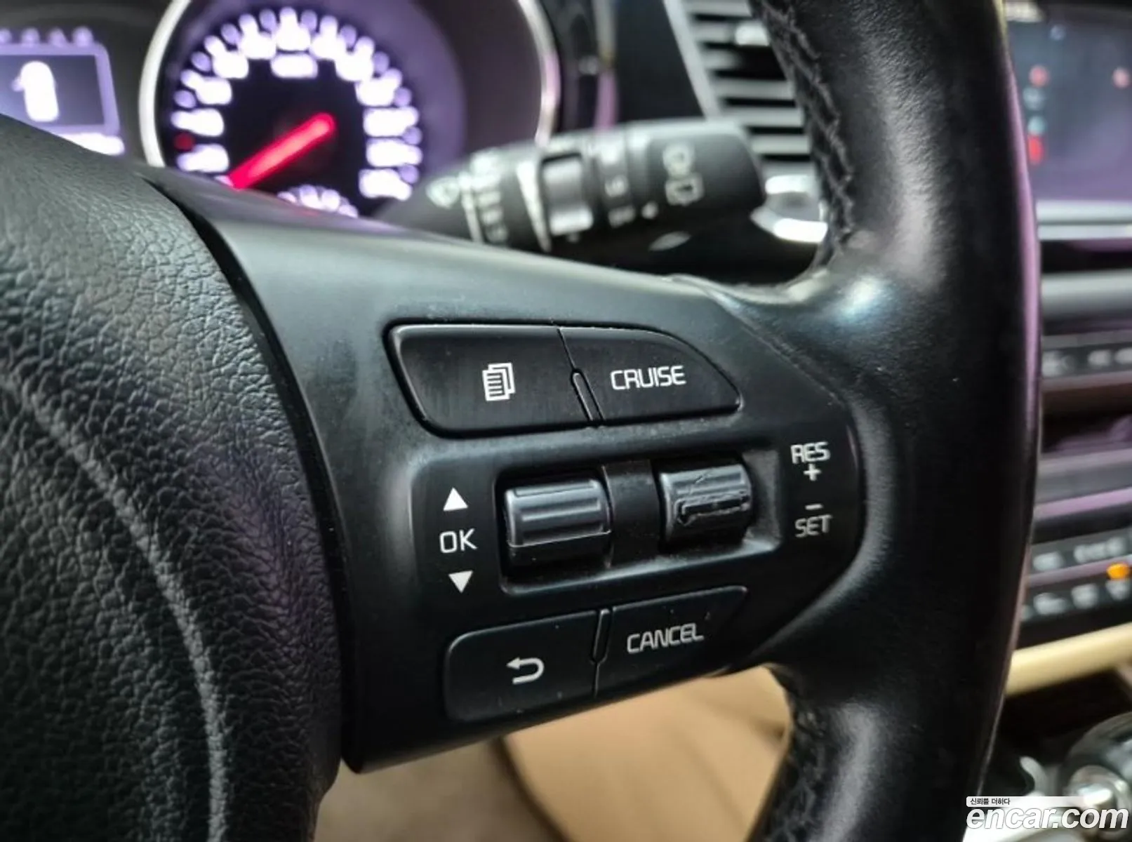 Kia Carnival 2016 — 12