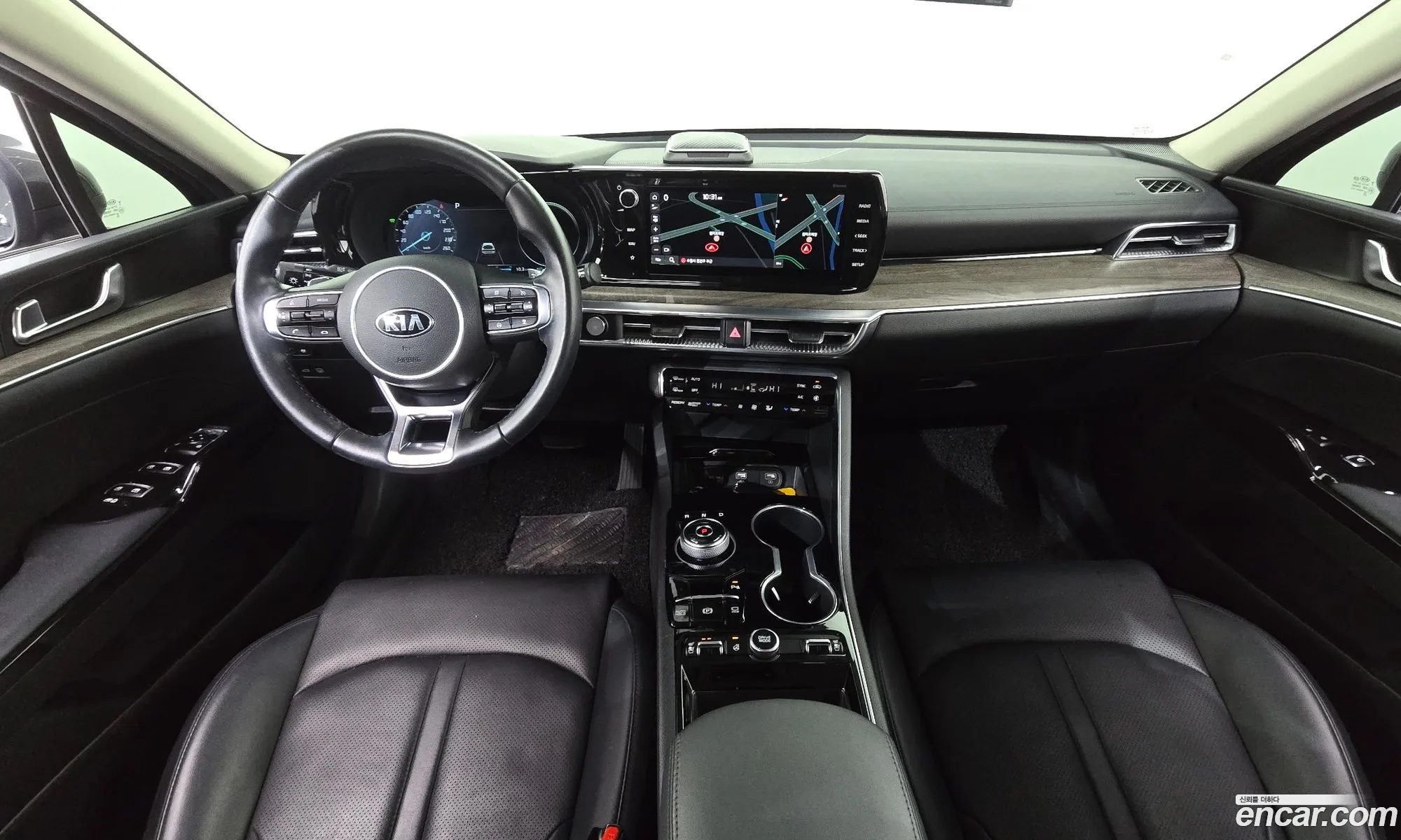 Kia K5 Hybrid 2021 — 14