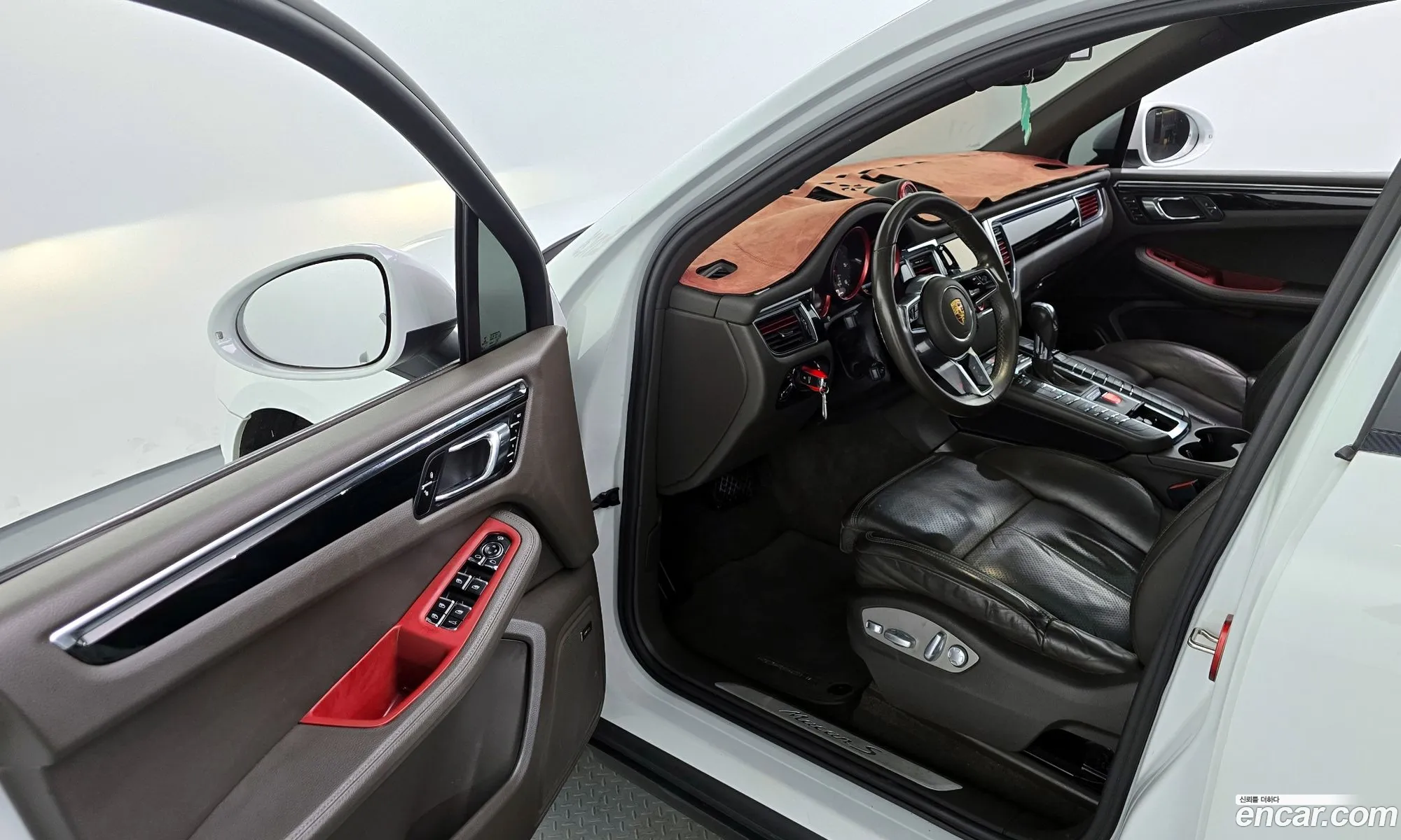 Porsche Macan 2015 WP1AD2950FLB36170 — 13