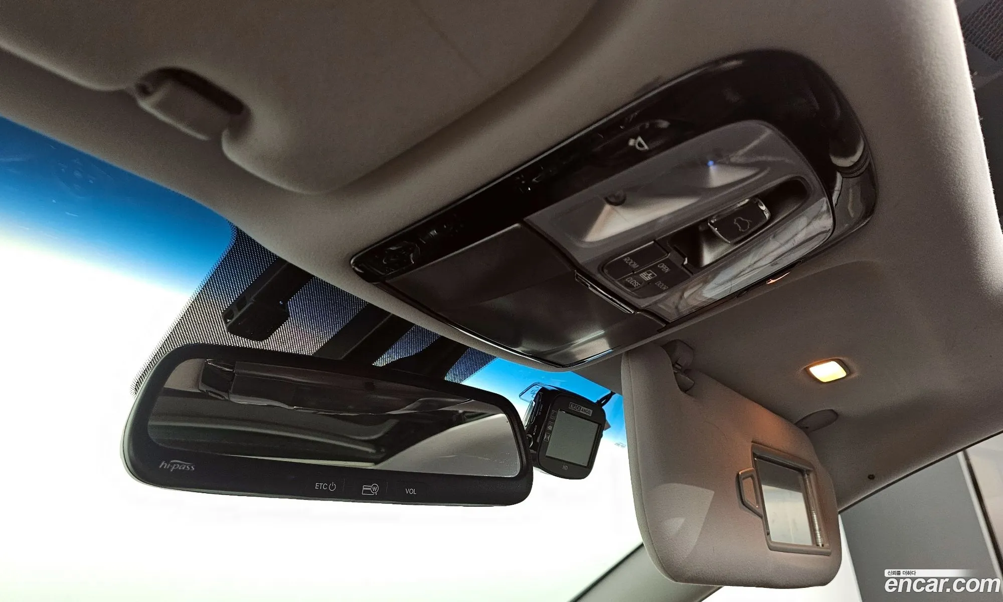 Hyundai Grandeur HG 2012 — 17