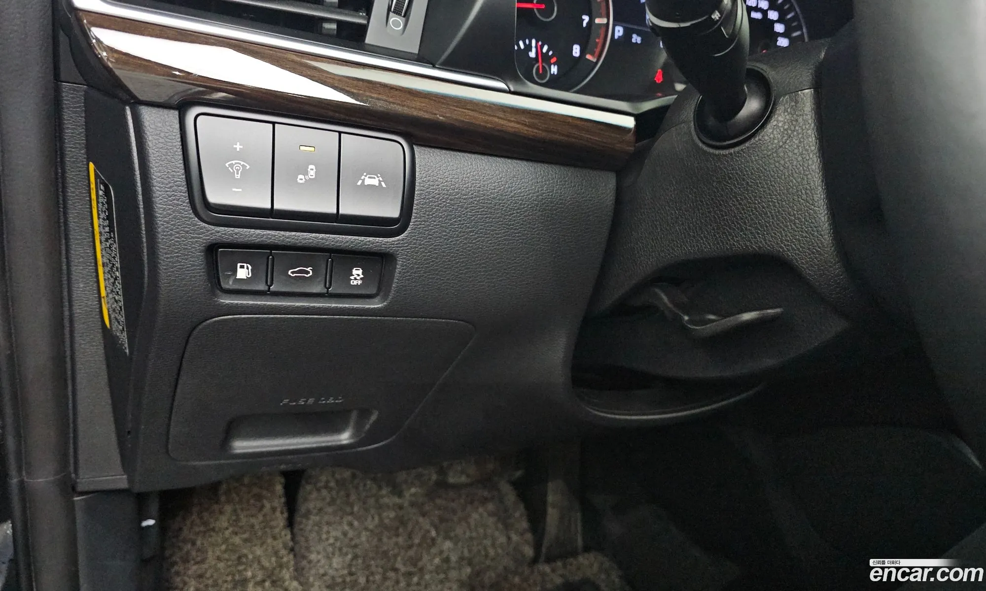 Kia K7 2019 — 7