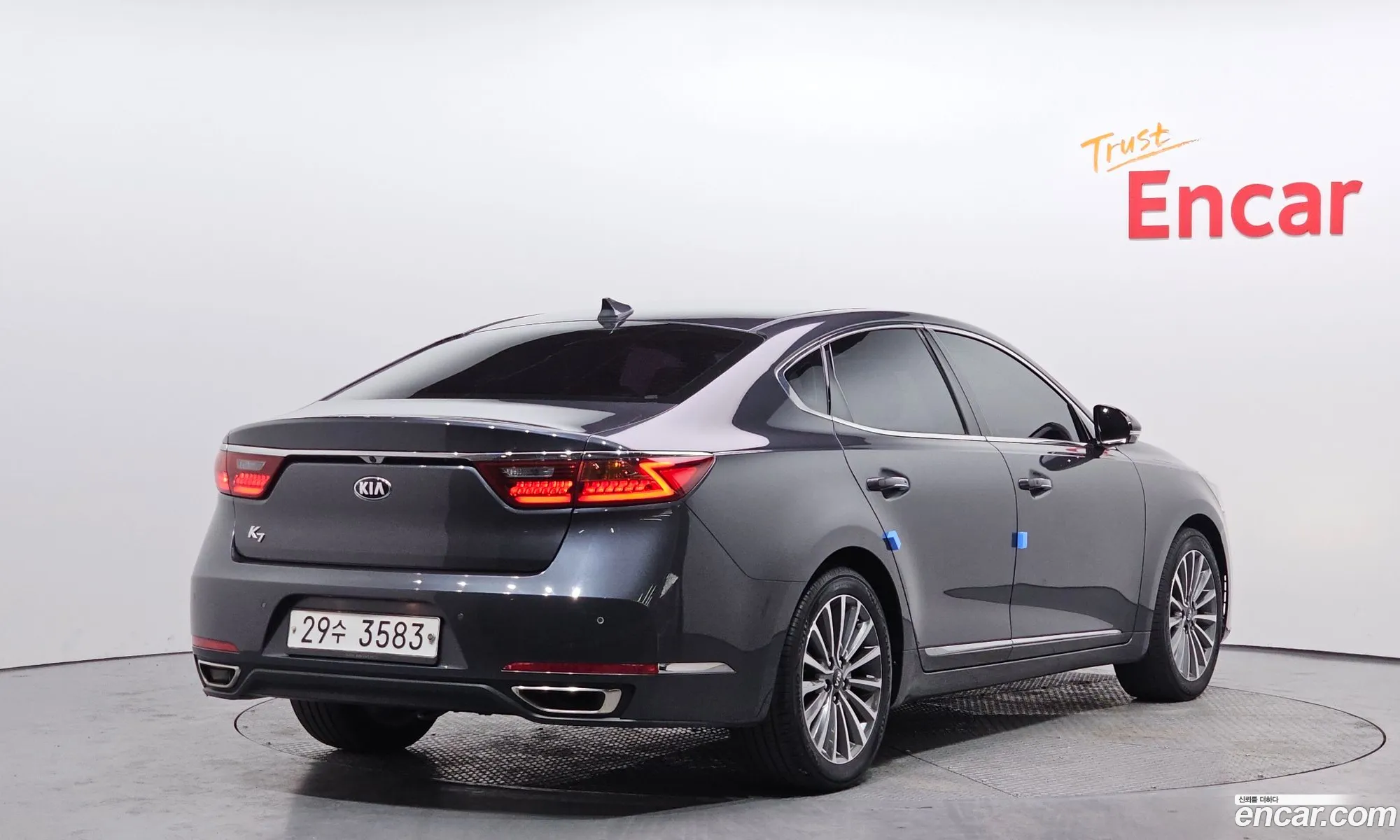 Kia K7 2019 — 12