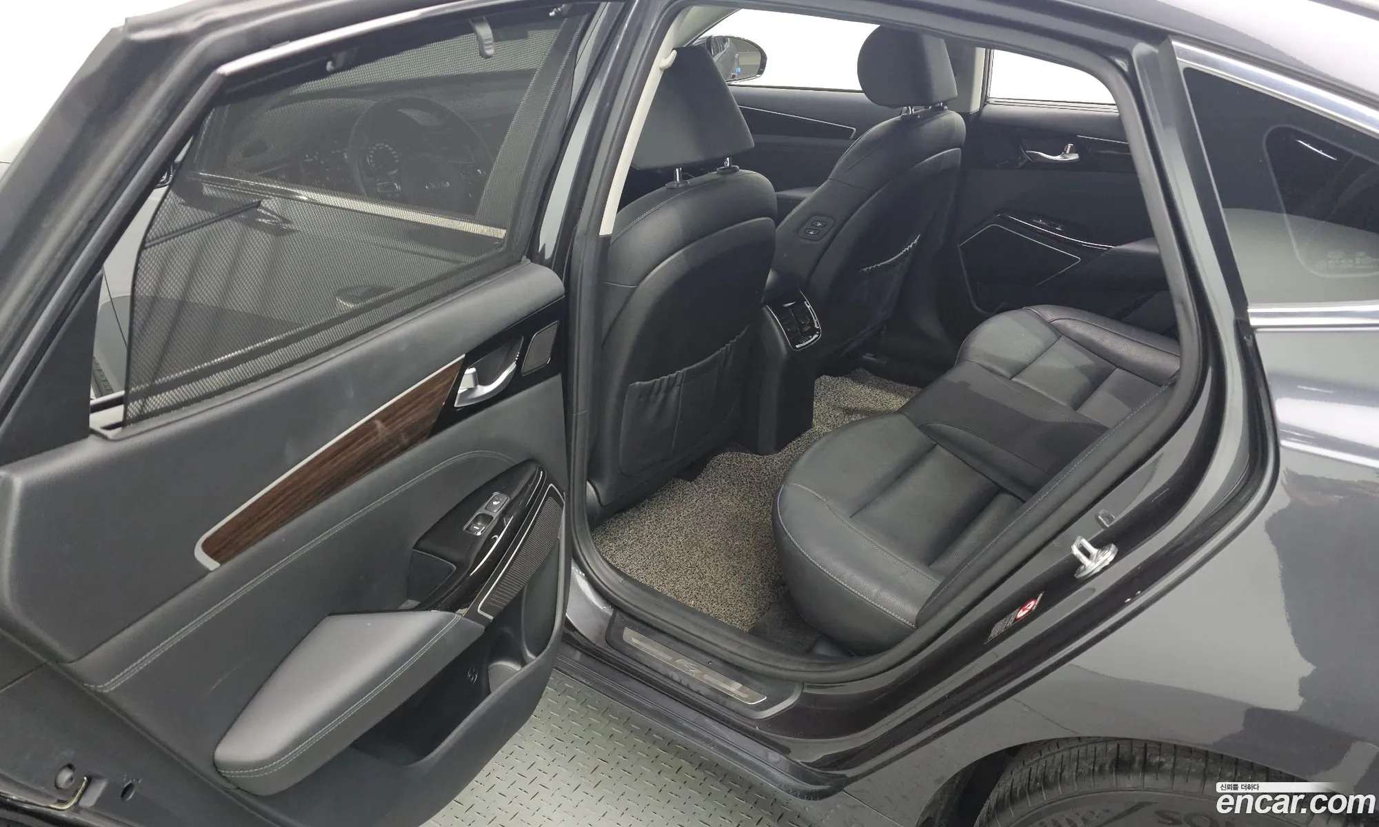 Kia K7 2019 — 3