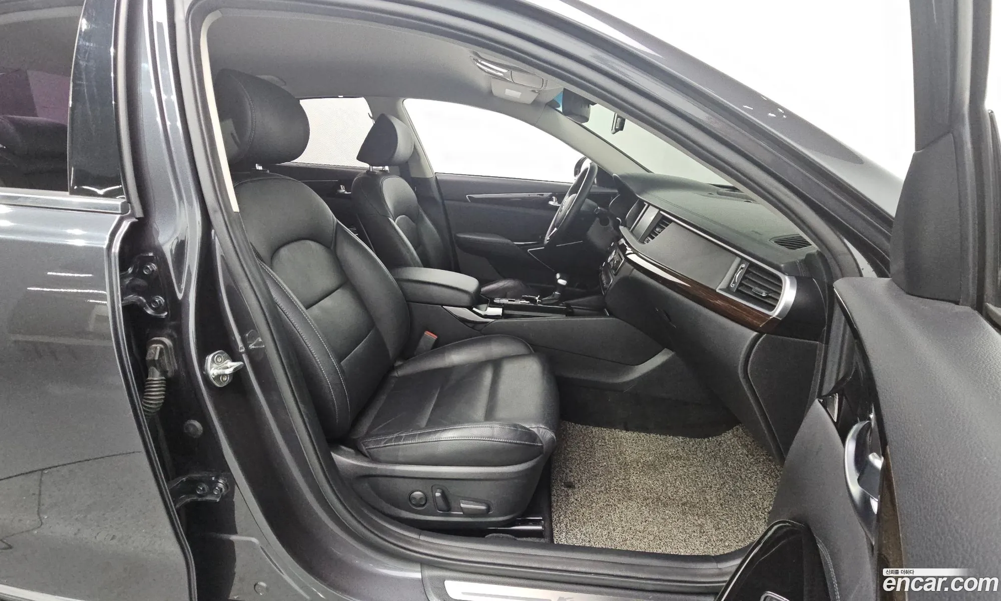 Kia K7 2019 — 15