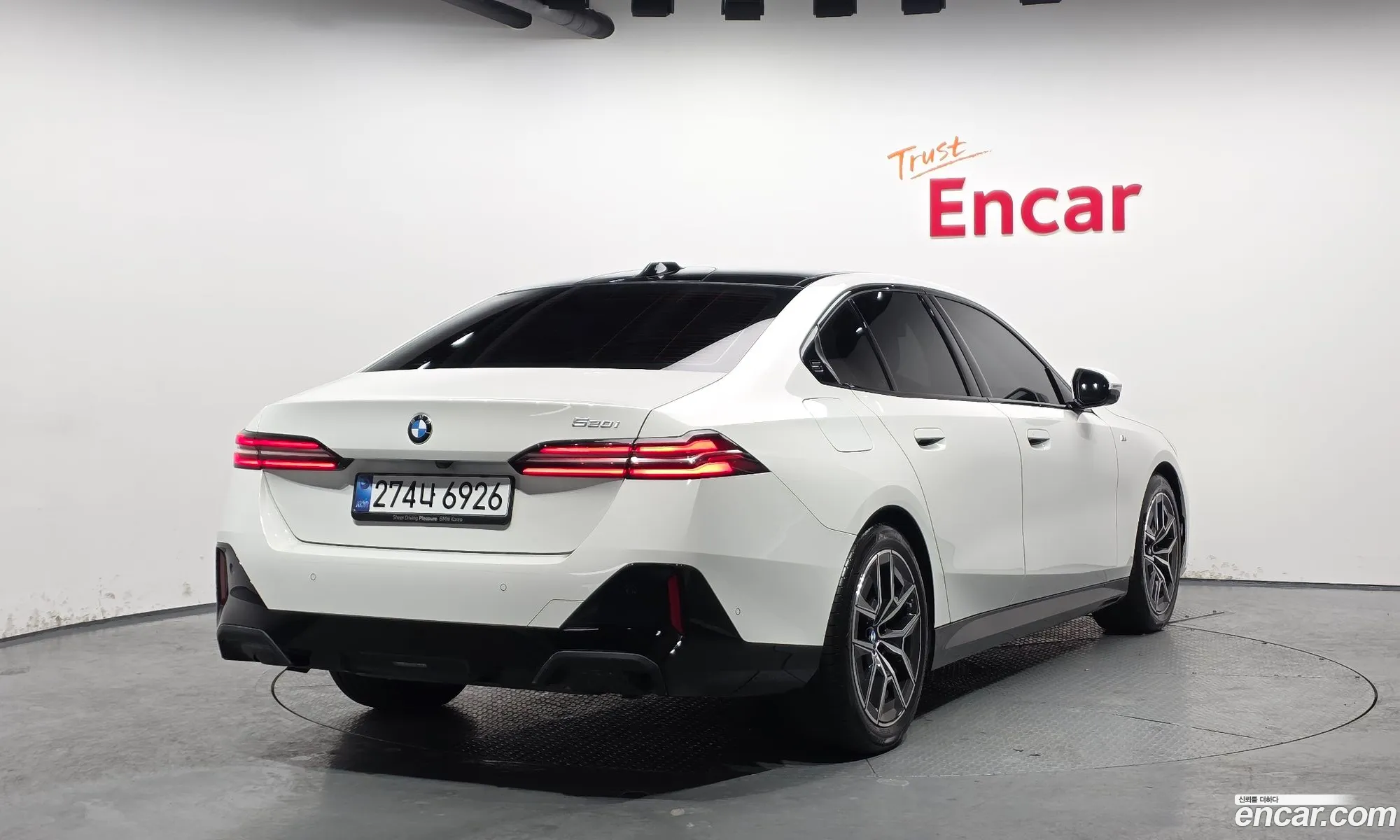 BMW 5 Series 2025 WBA21FJ00SCU61902 — 14