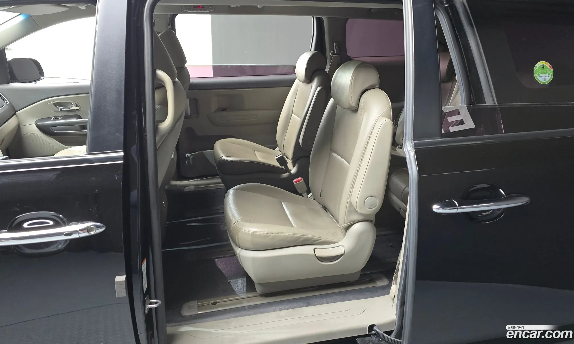 Kia Carnival 2018 — 7