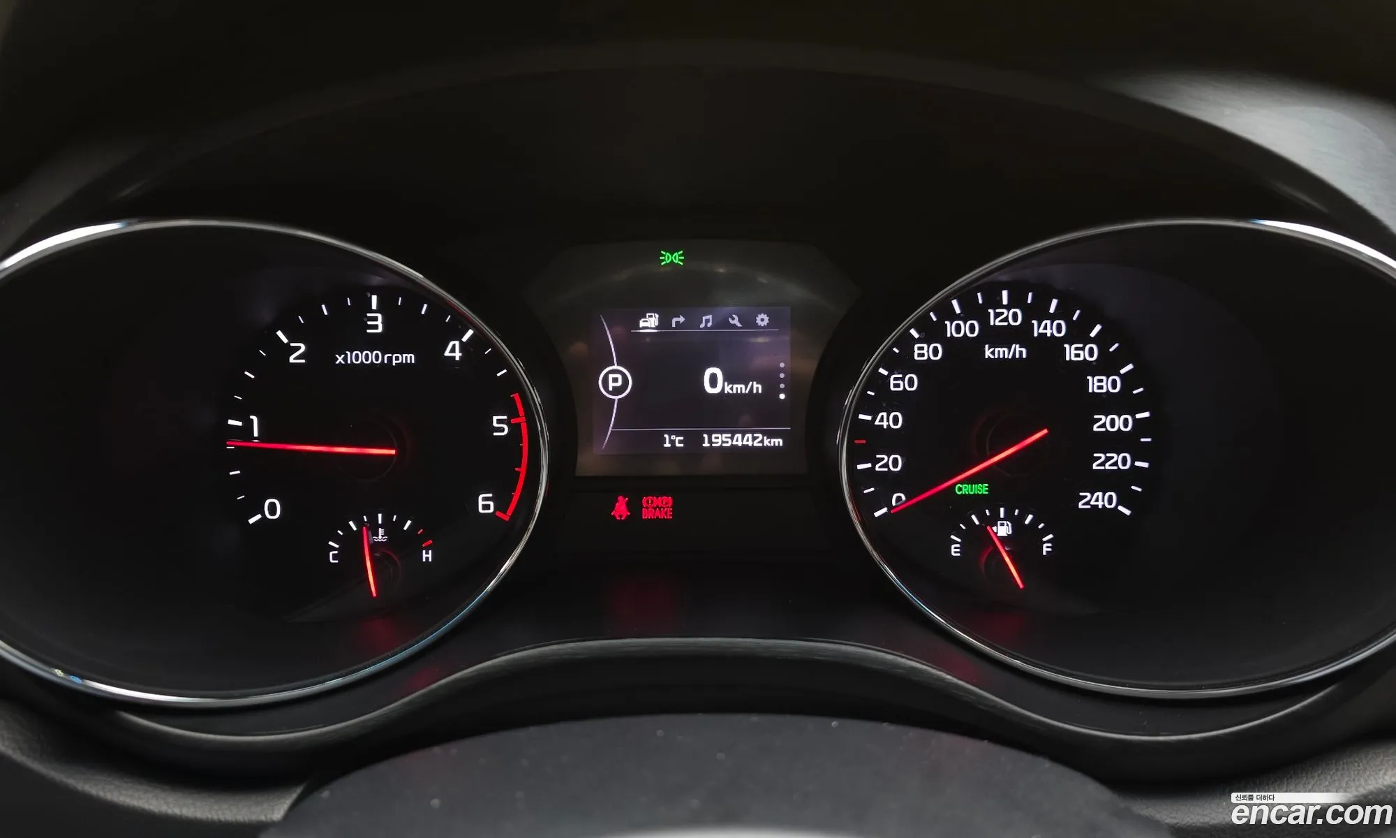 Kia Carnival 2018 — 2