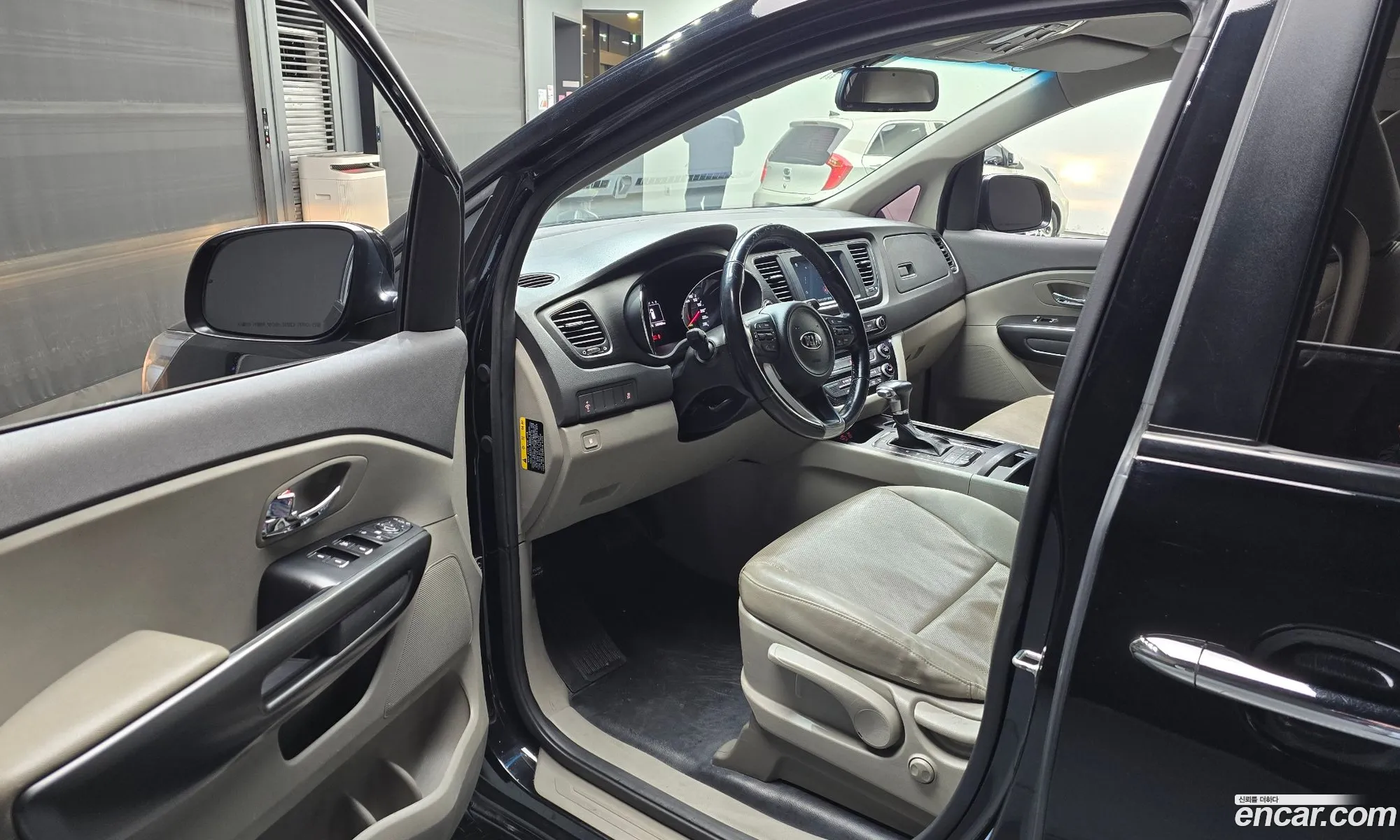 Kia Carnival 2018 — 19