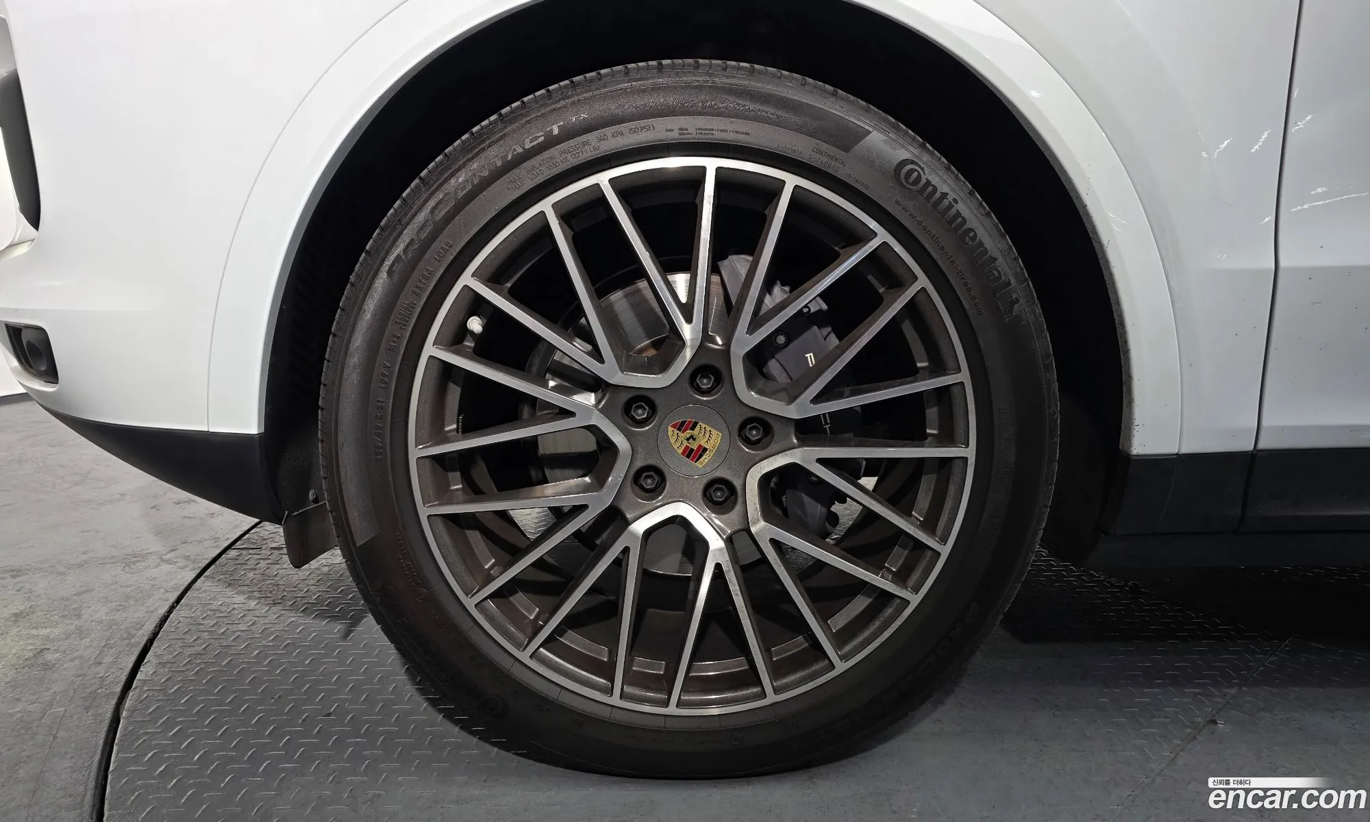 Porsche Cayenne 2023 WP1AA29Y0PDA05223 — 16