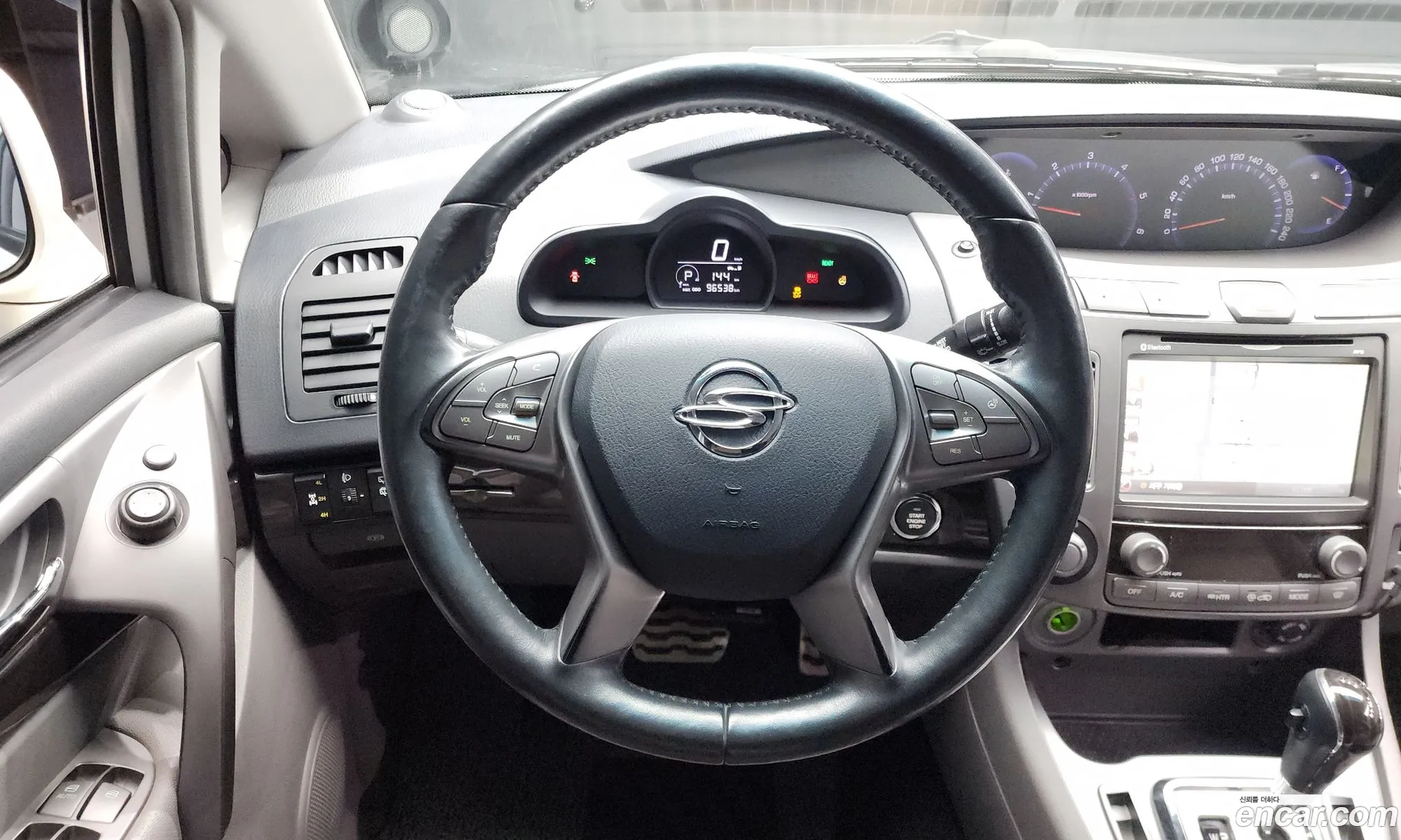 KG Mobility (SsangYong) Korando Turismo 2016 — 12