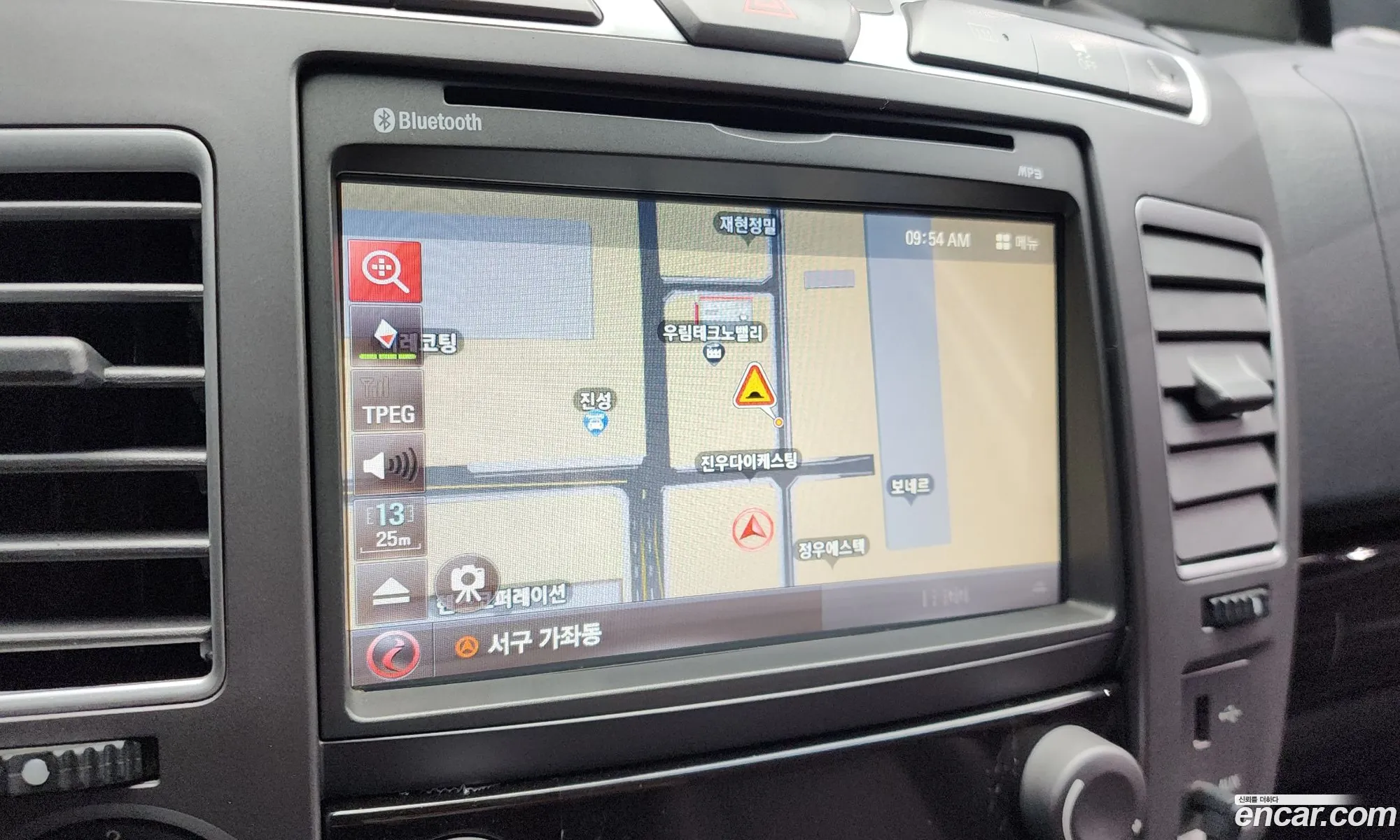 KG Mobility (SsangYong) Korando Turismo 2016 — 3