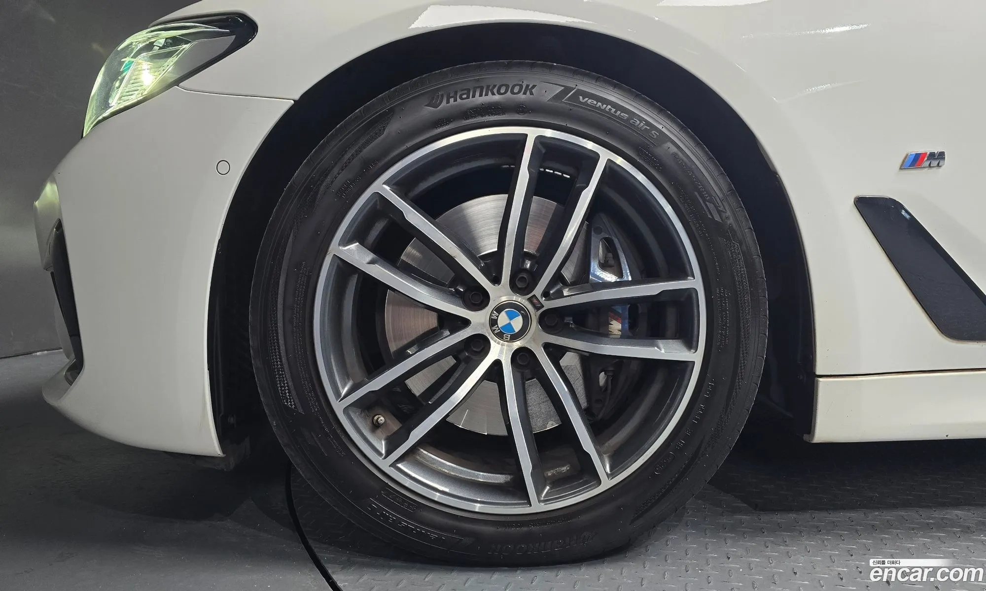BMW 5 Series 2021 WBA11BH05MCF92002 — 16