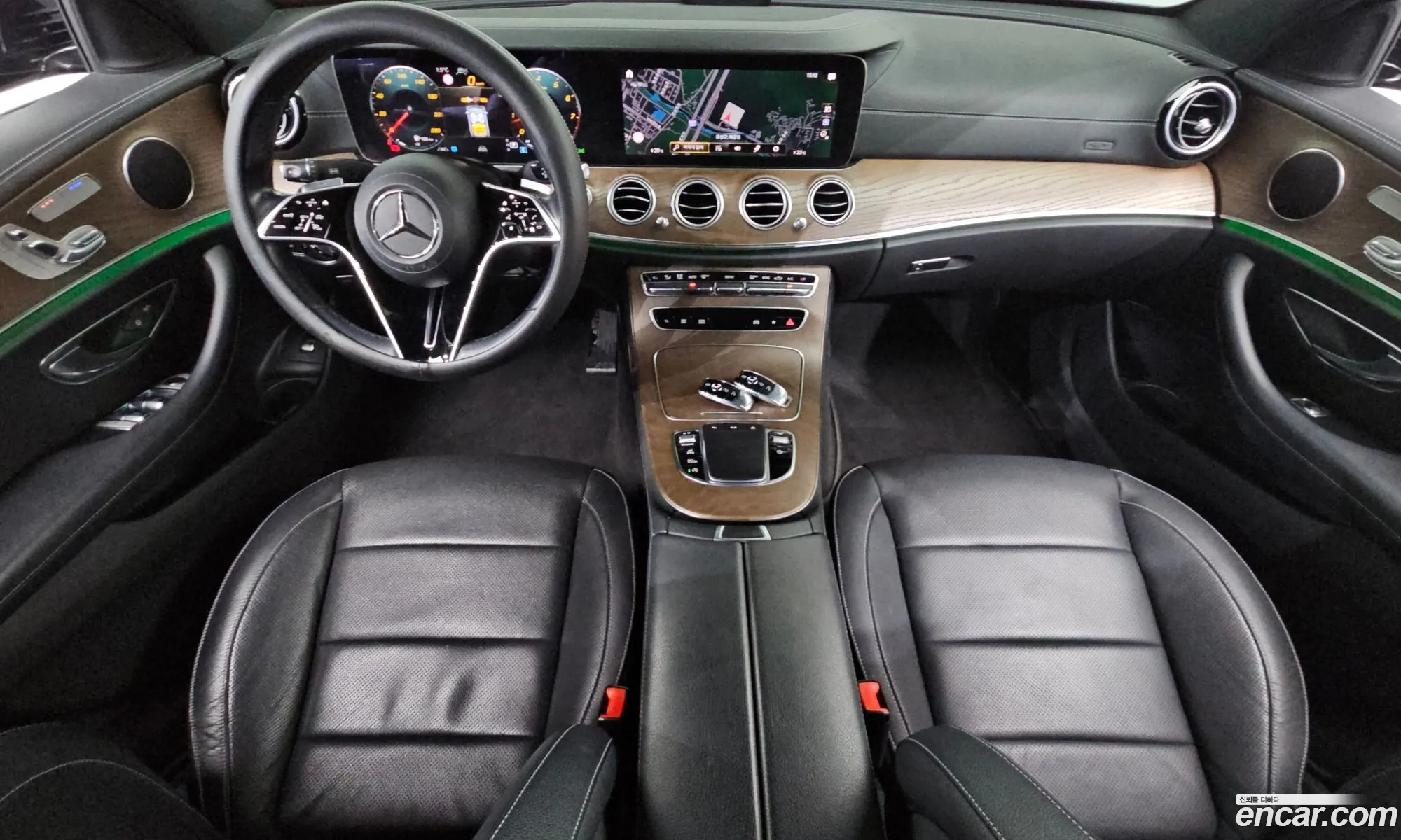 Mercedes-Benz E-Class W213 2022 — 17