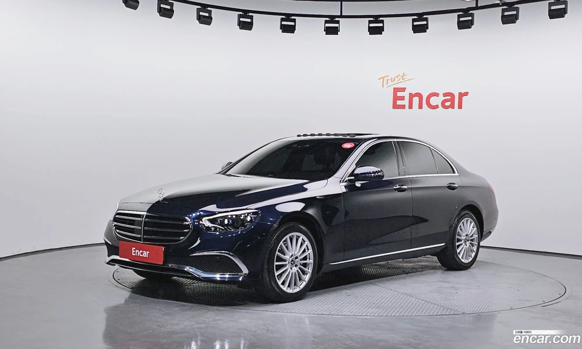 Mercedes-Benz E-Class W213 2022 — 14