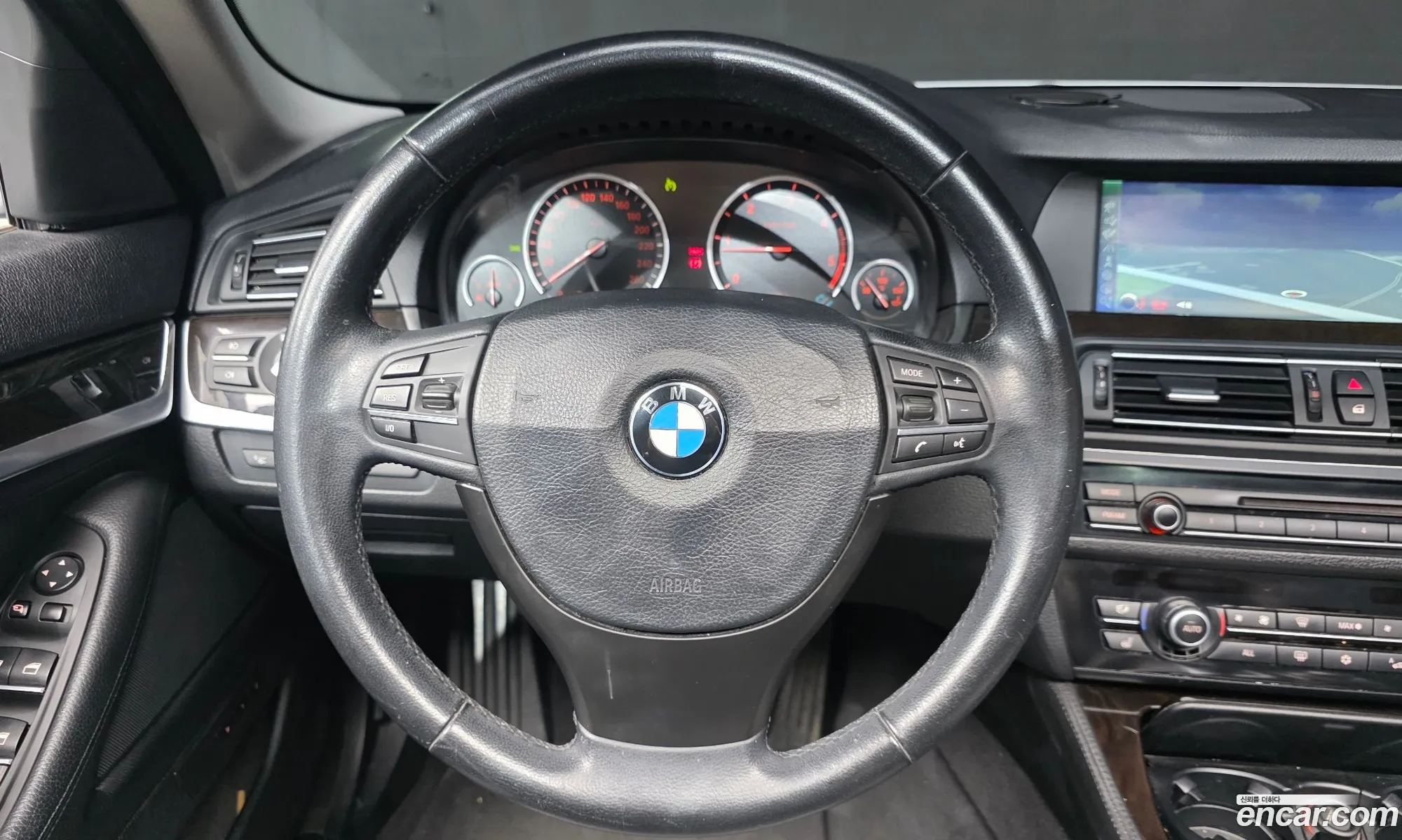BMW 5 Series 2011 WBAFW1102BDU18744 — 14