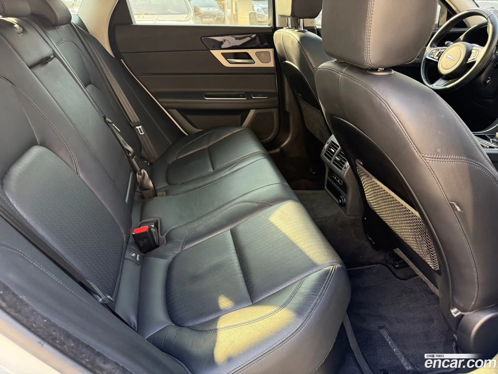 Jaguar XF 2018 — 6