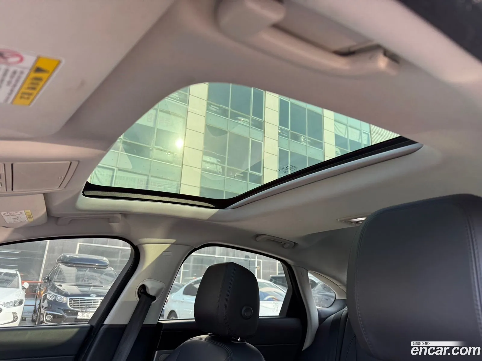 Jaguar XF 2018 — 18