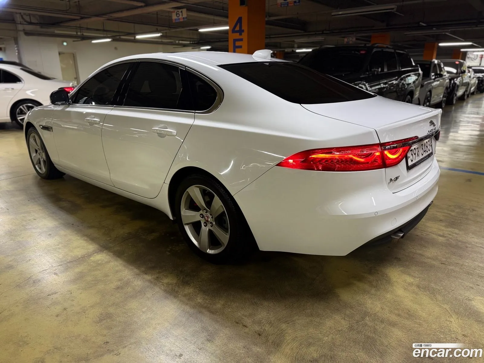 Jaguar XF 2018 — 3