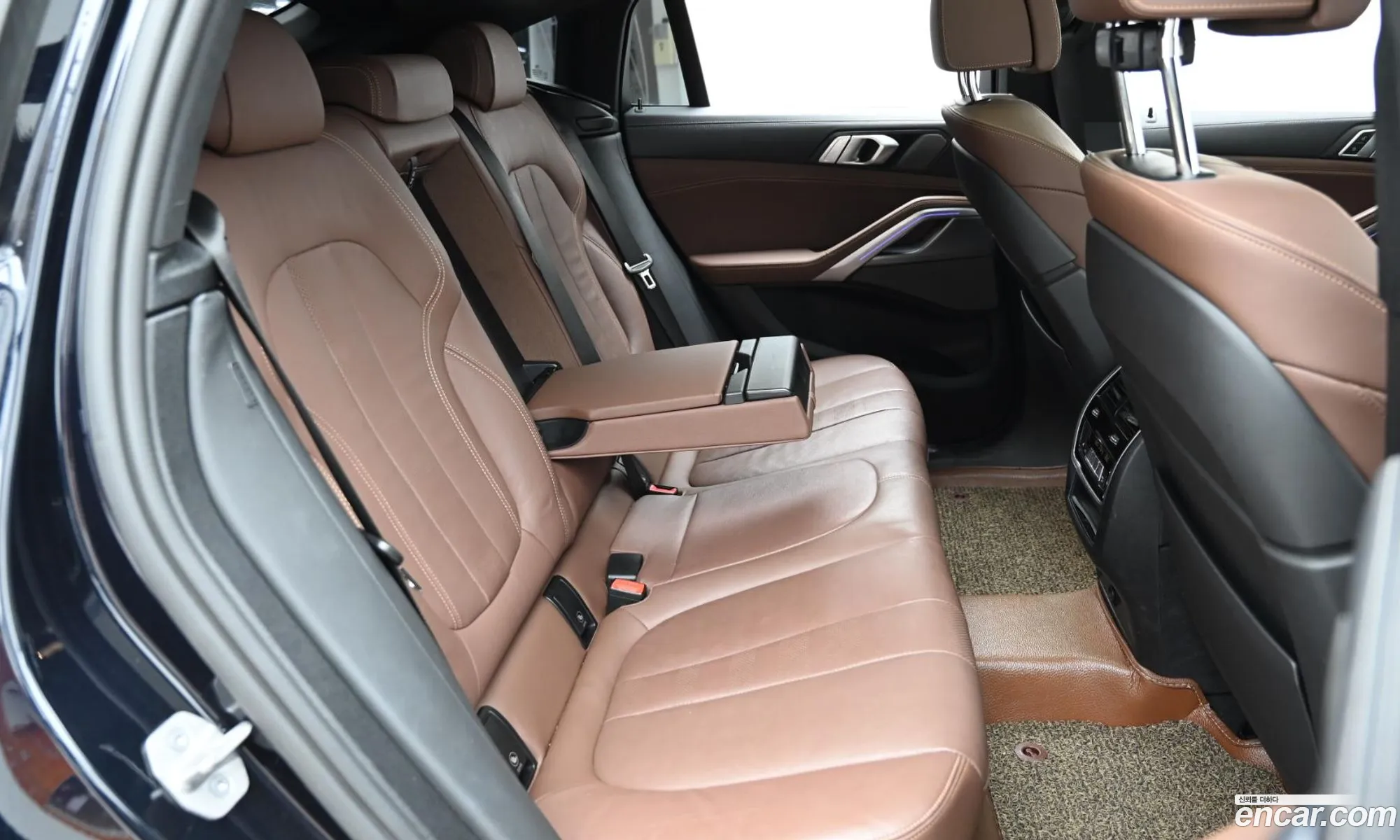 BMW X6 2021 WBAGT810MX9E57421 — 4