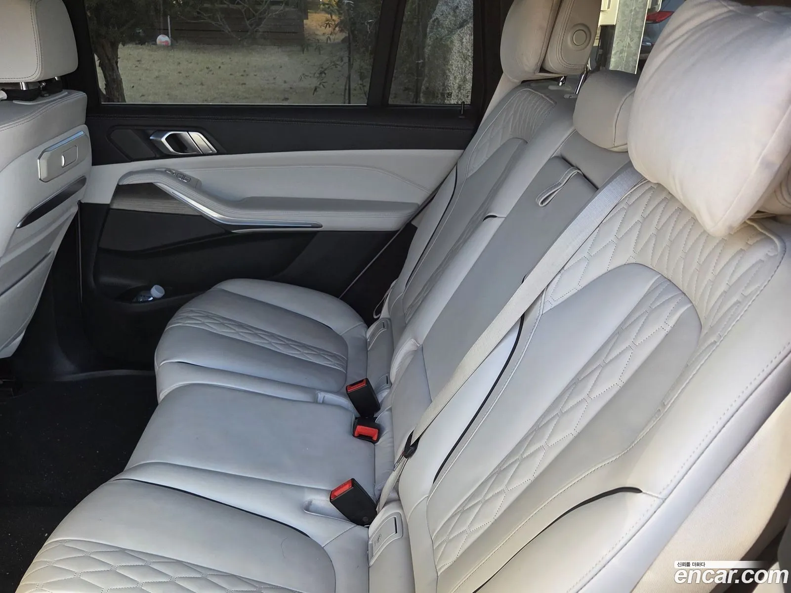 BMW X7 2025 — 7