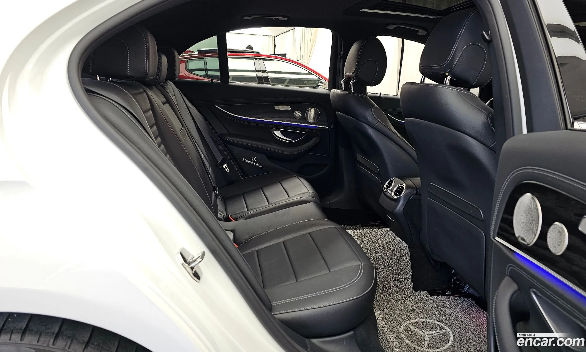 Mercedes-Benz E-Class W213 2022 — 10