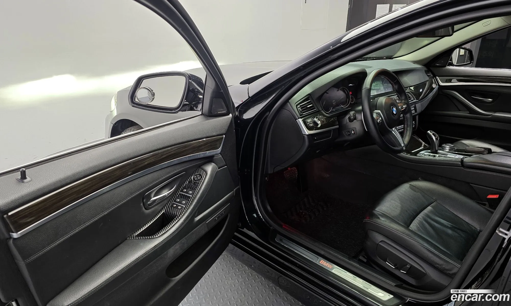BMW 5 Series 2014 WBA5A7106ED814340 — 2
