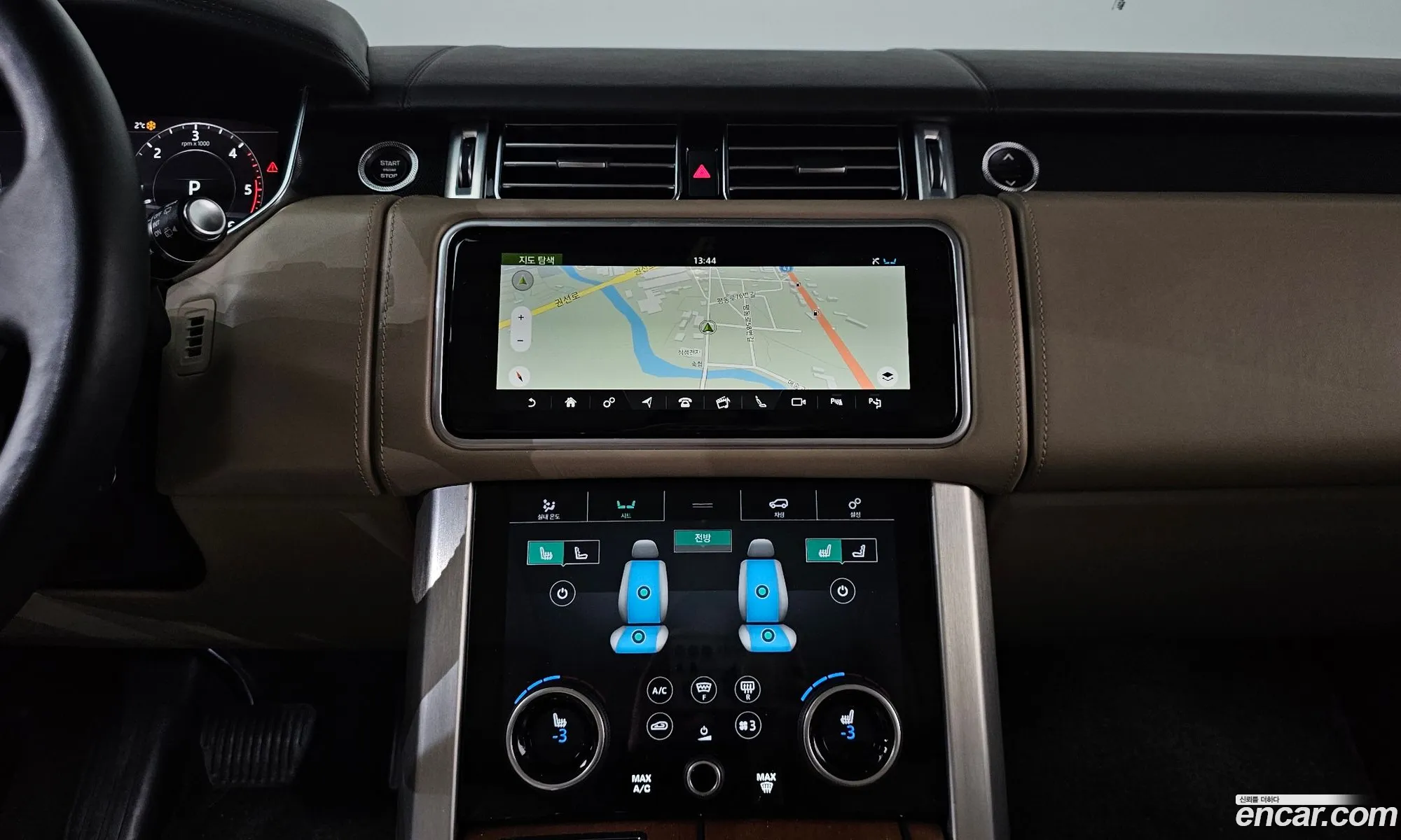 Land Rover Range Rover 2018 SALGA3BJ5JA510805 — 3