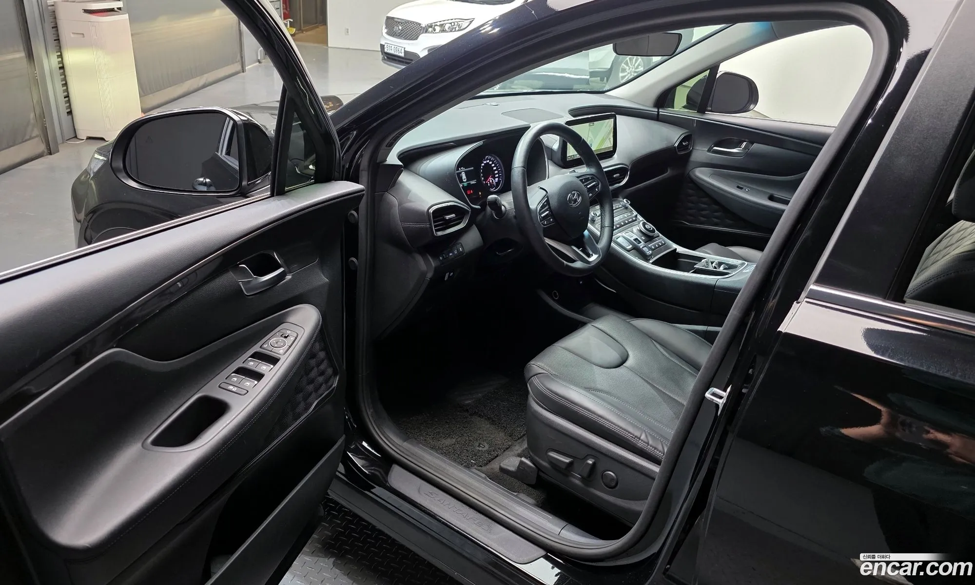 Hyundai Santa Fe 2023 — 18