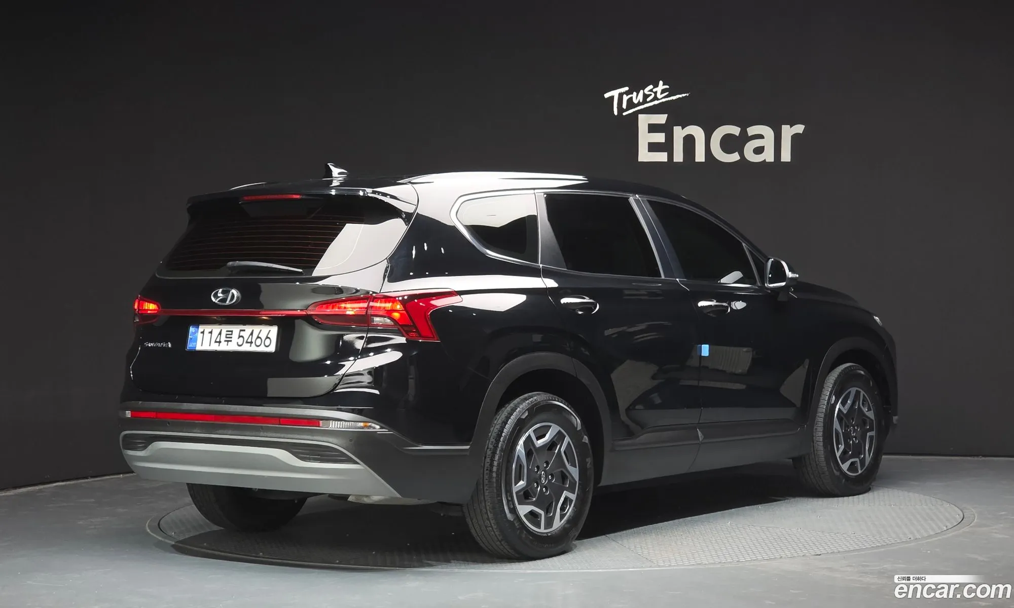 Hyundai Santa Fe 2023 — 4