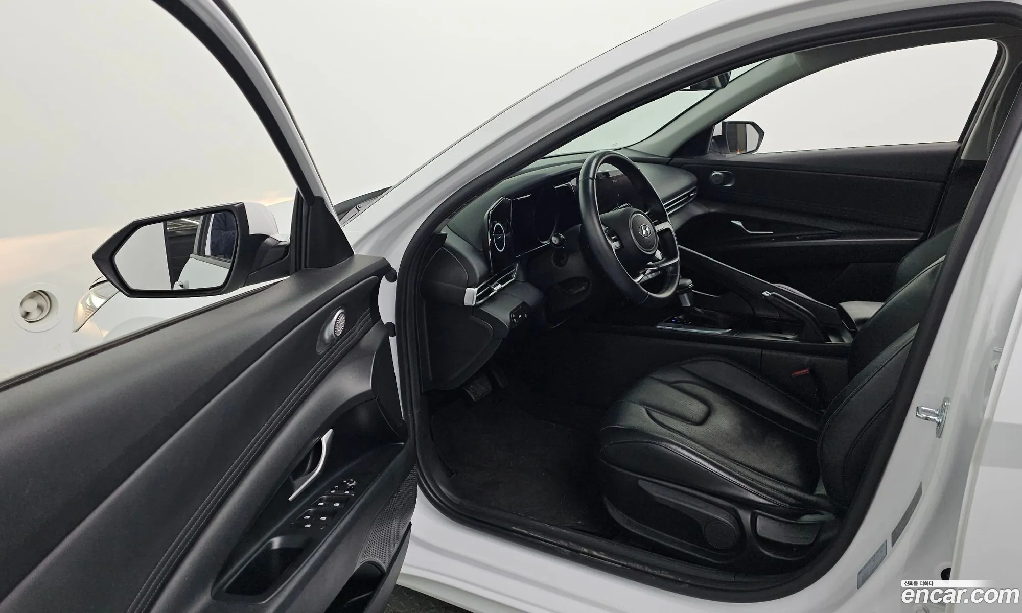 Hyundai Elantra 2021 — 10