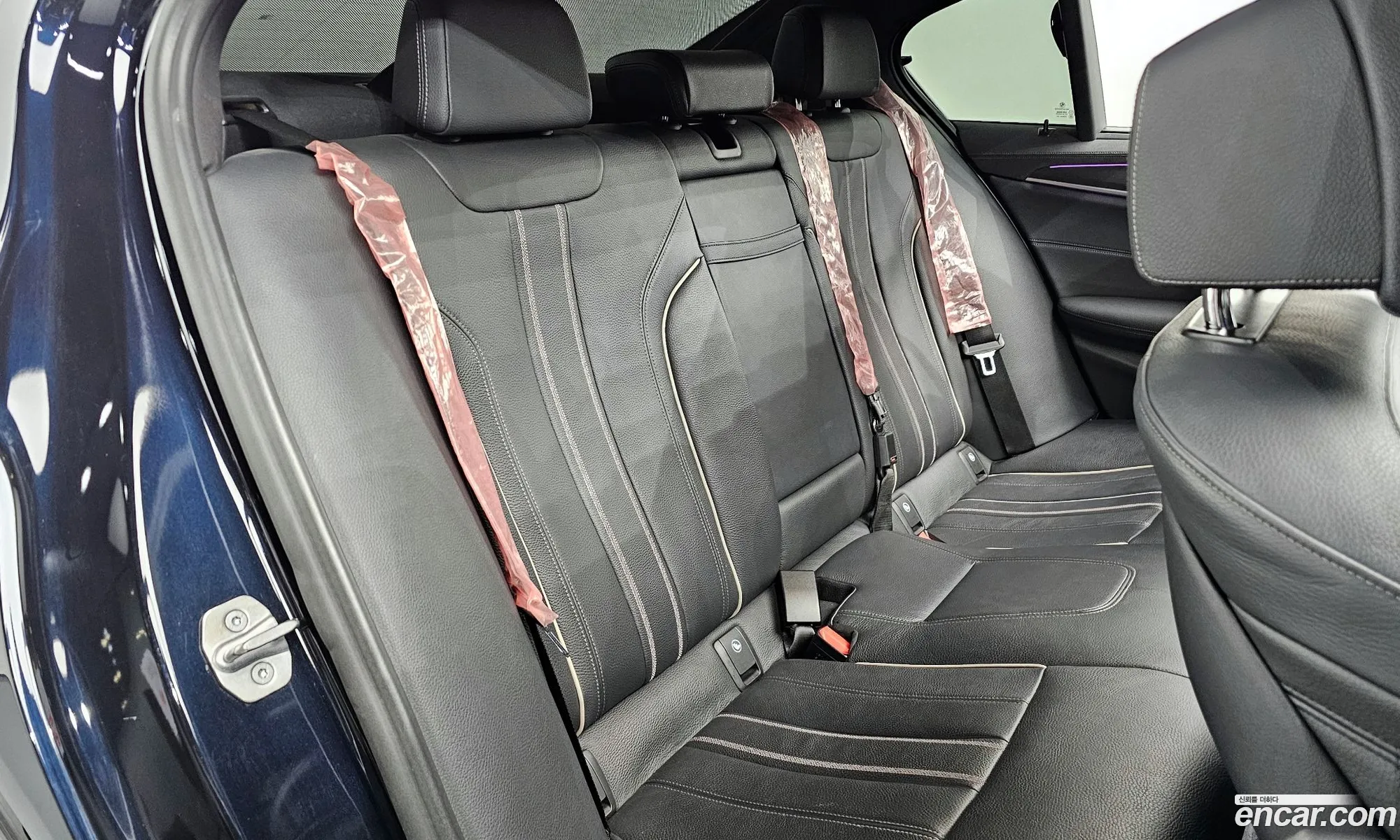 BMW 5 Series 2022 — 17