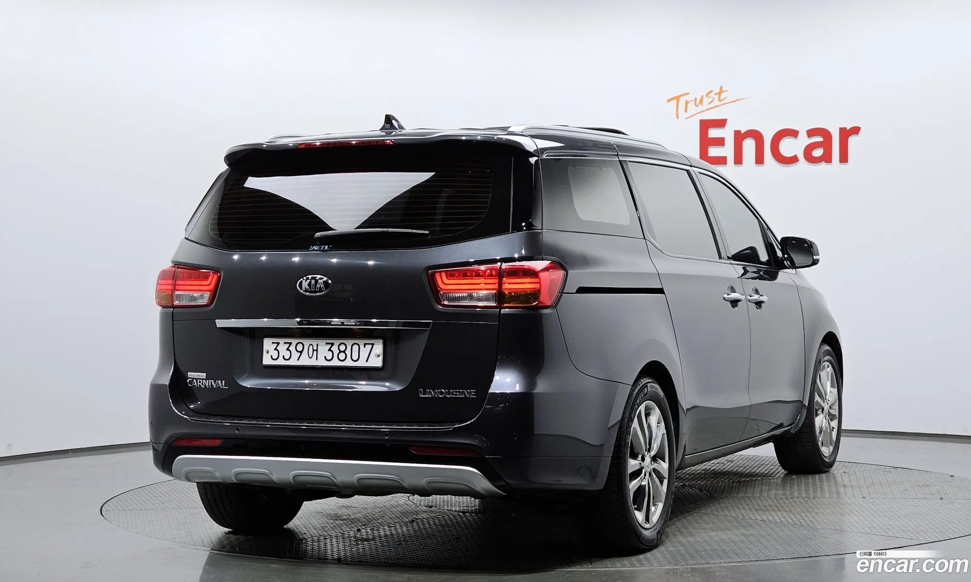 Kia Carnival 2018 — 3