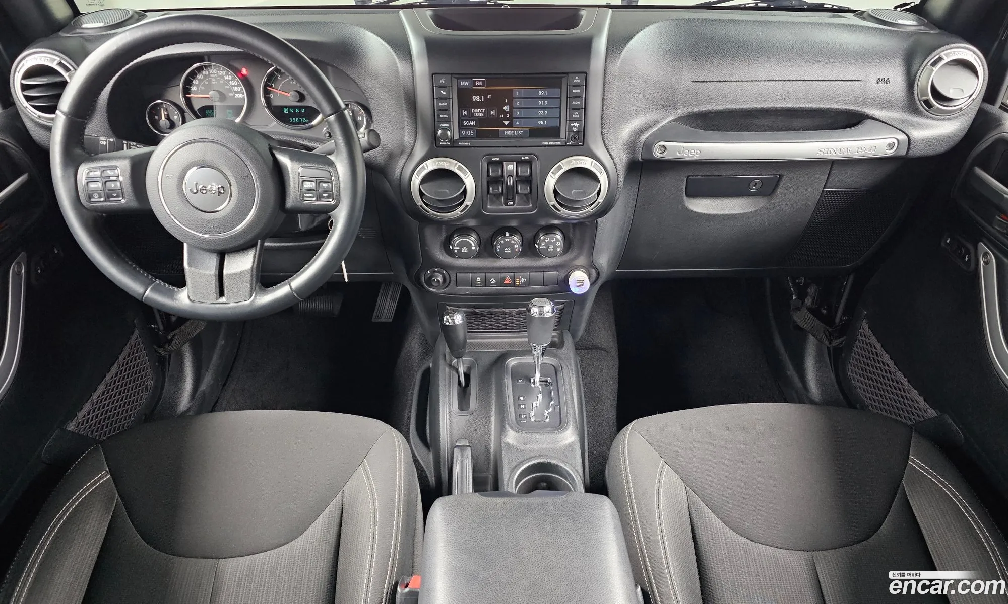 Jeep Wrangler 2017 1C4HJWFG6HL711963 — 2