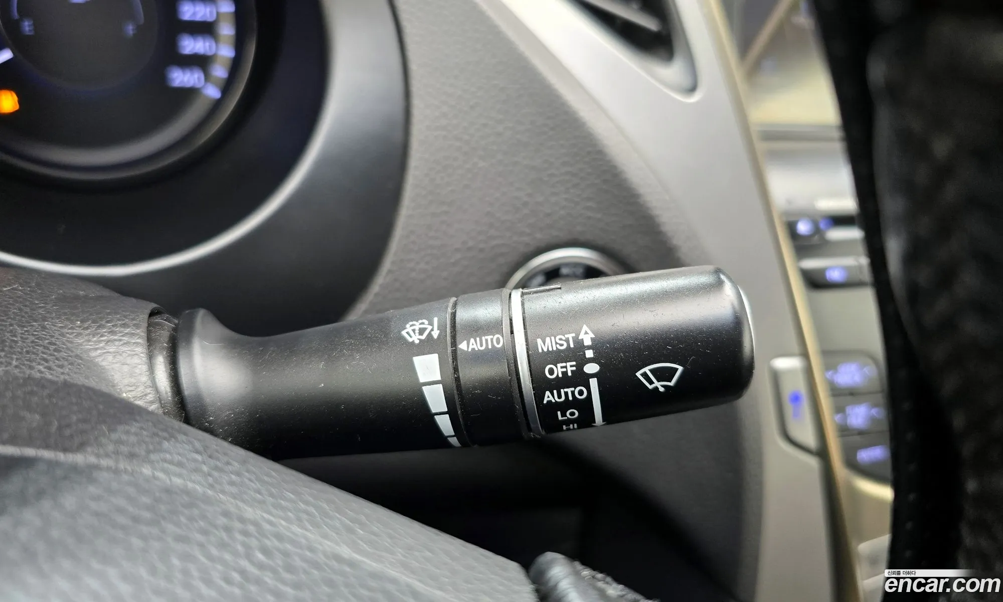 Hyundai Grandeur HG 2011 — 18