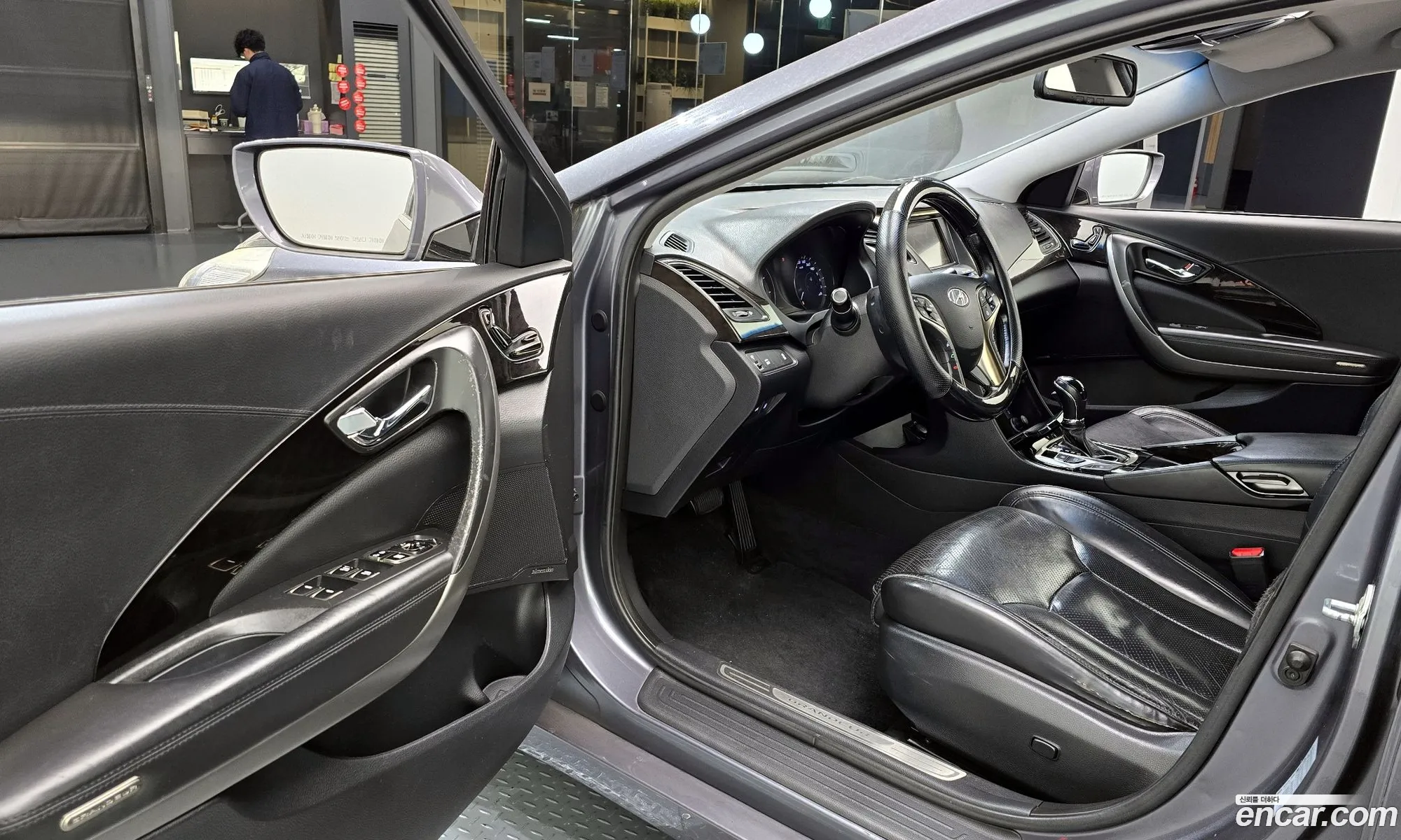 Hyundai Grandeur HG 2011 — 20