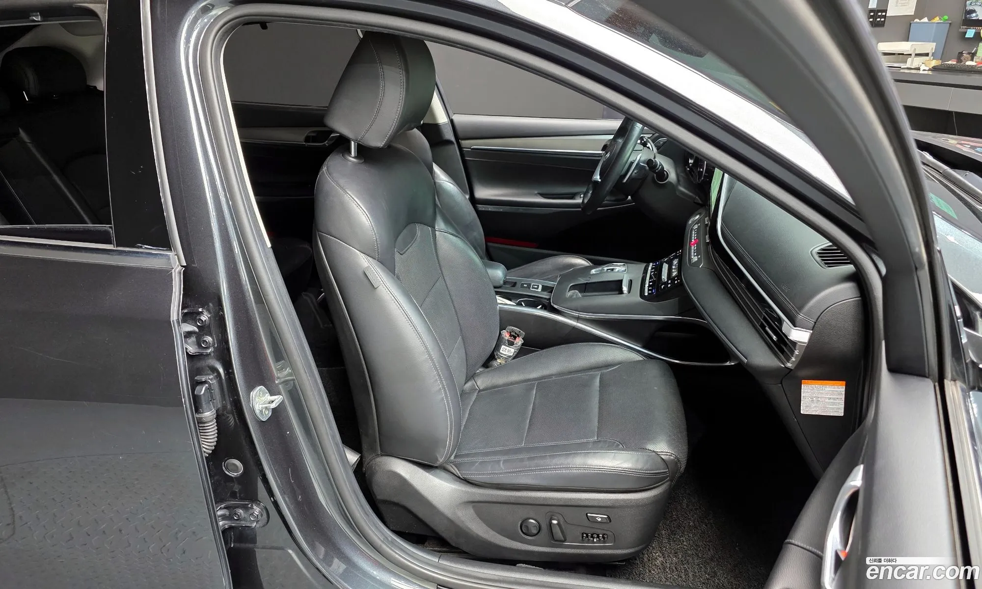 Hyundai Grandeur IG Hybrid 2020 — 12