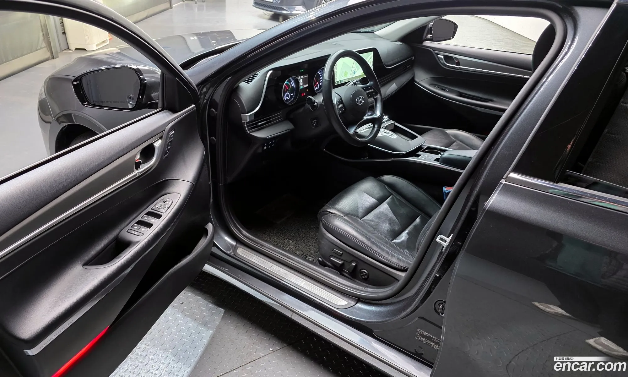 Hyundai Grandeur IG Hybrid 2020 — 15