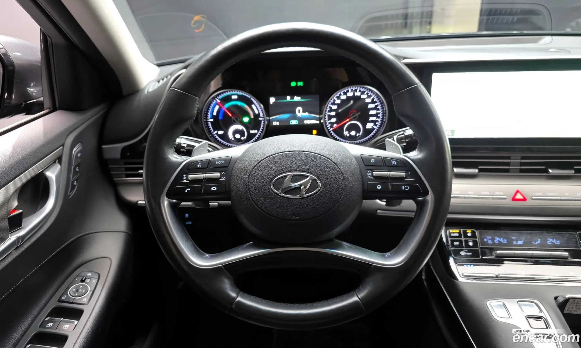 Hyundai Grandeur IG Hybrid 2020 — 16