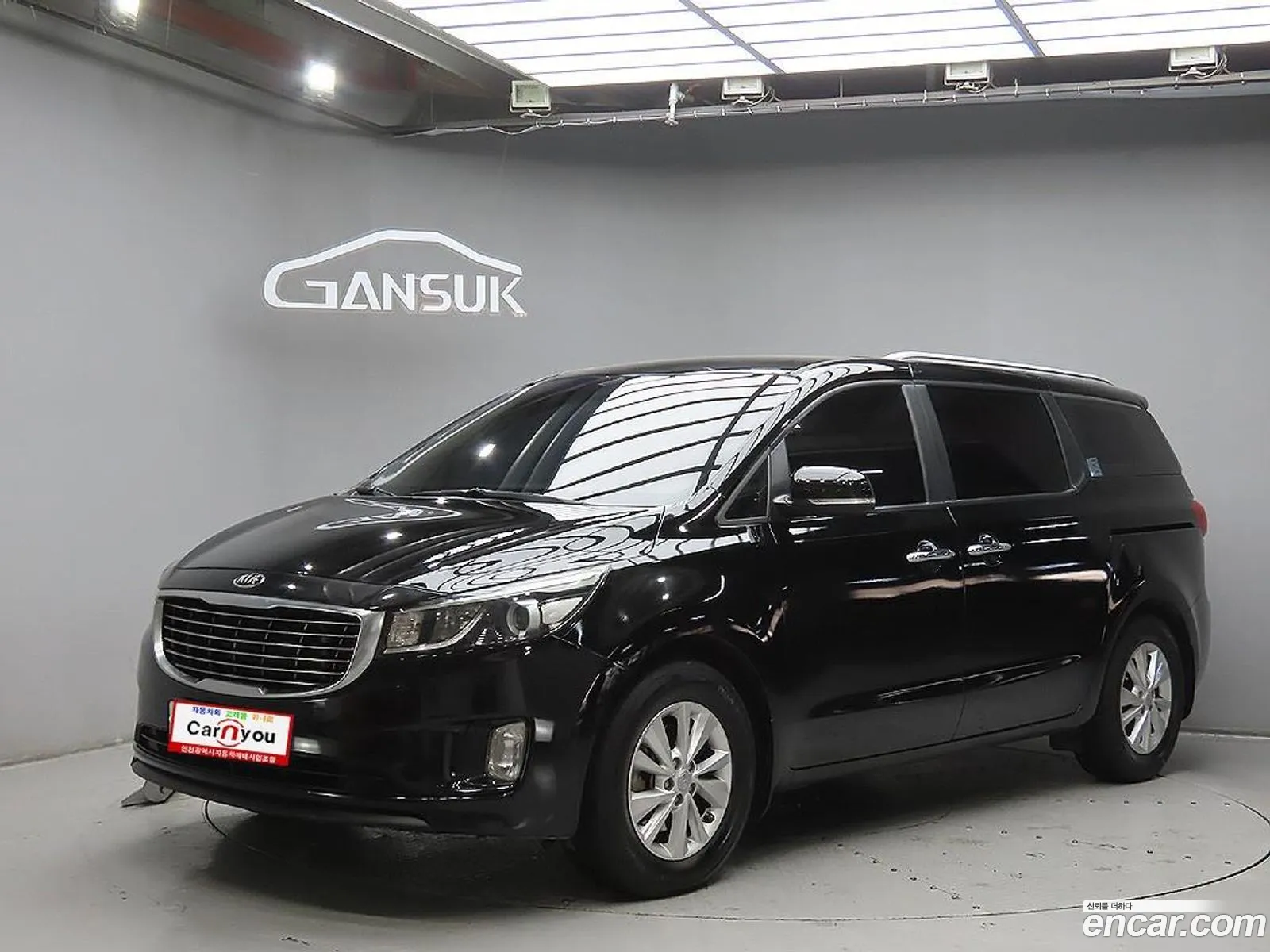 Kia Carnival 2014 — 11